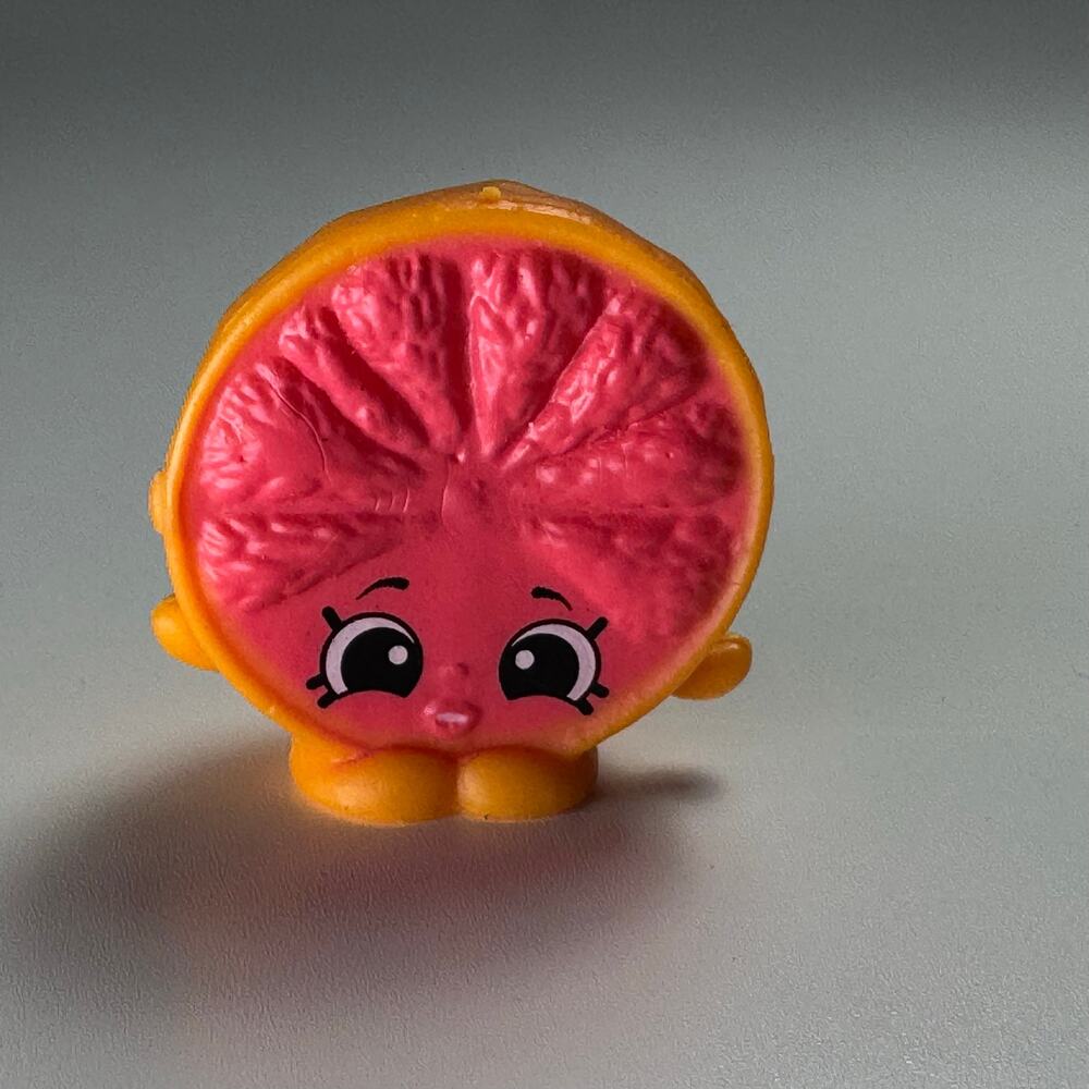 Shopkins Figurine Pretty Pink Grapefruit Citrus Season 5 Exclusive